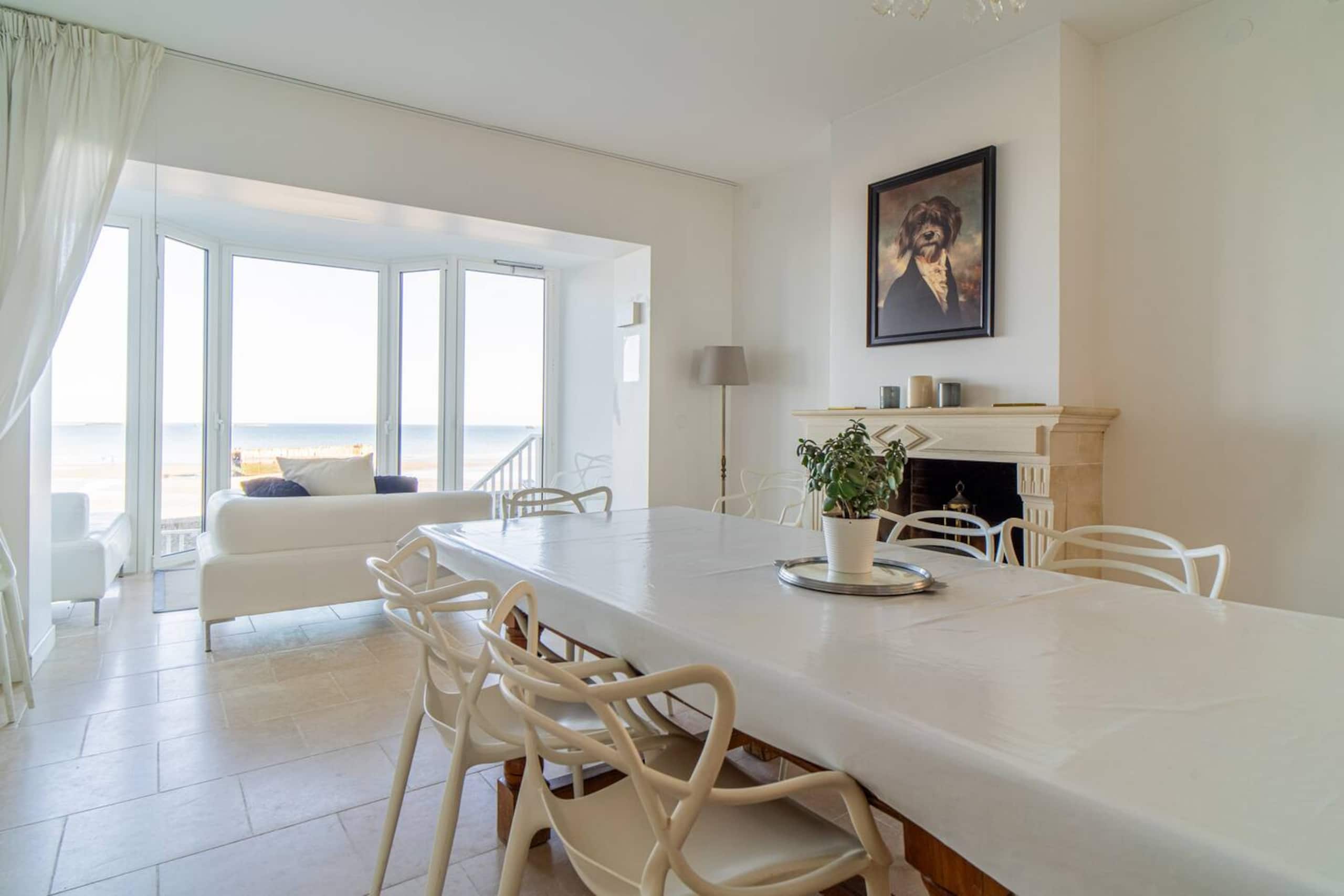 Salle à manger vue mer